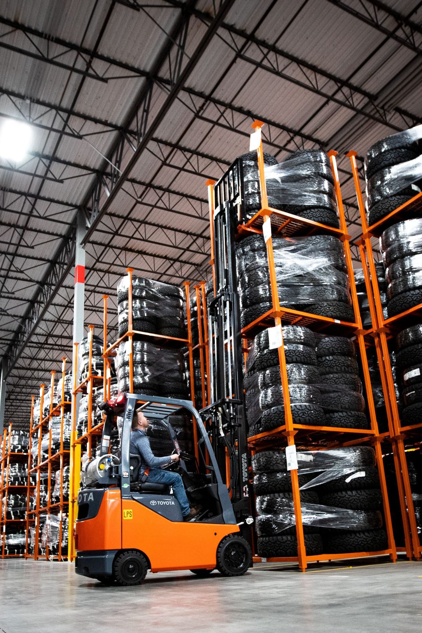 Core IC Cushion Forklift - Image 4