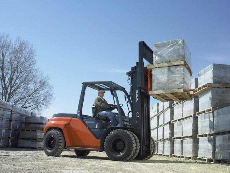 Large IC Pneumatic Forklift - Image 6