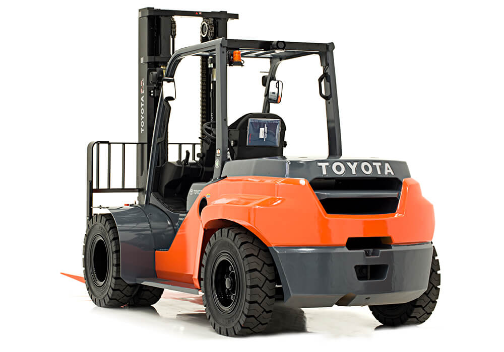 Large IC Pneumatic Forklift - Image 2