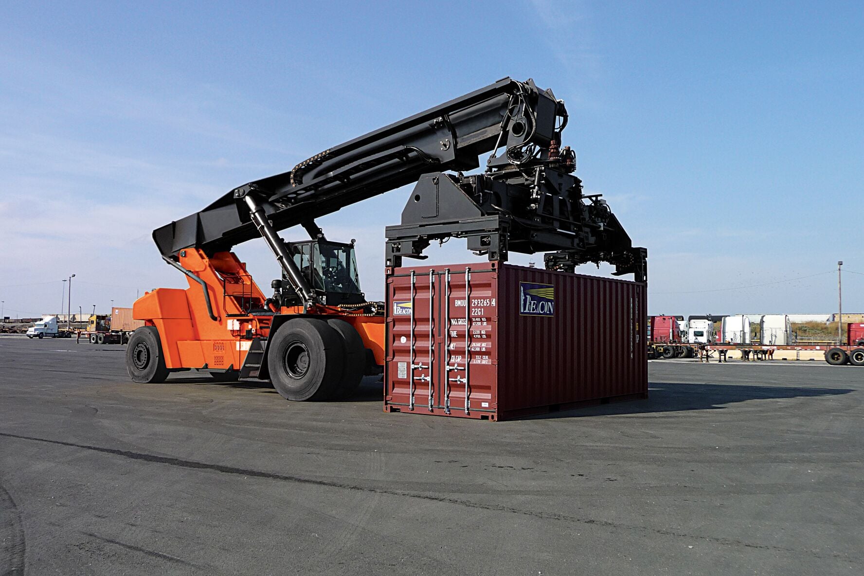 Reach Stacker Container Handler - Image 3