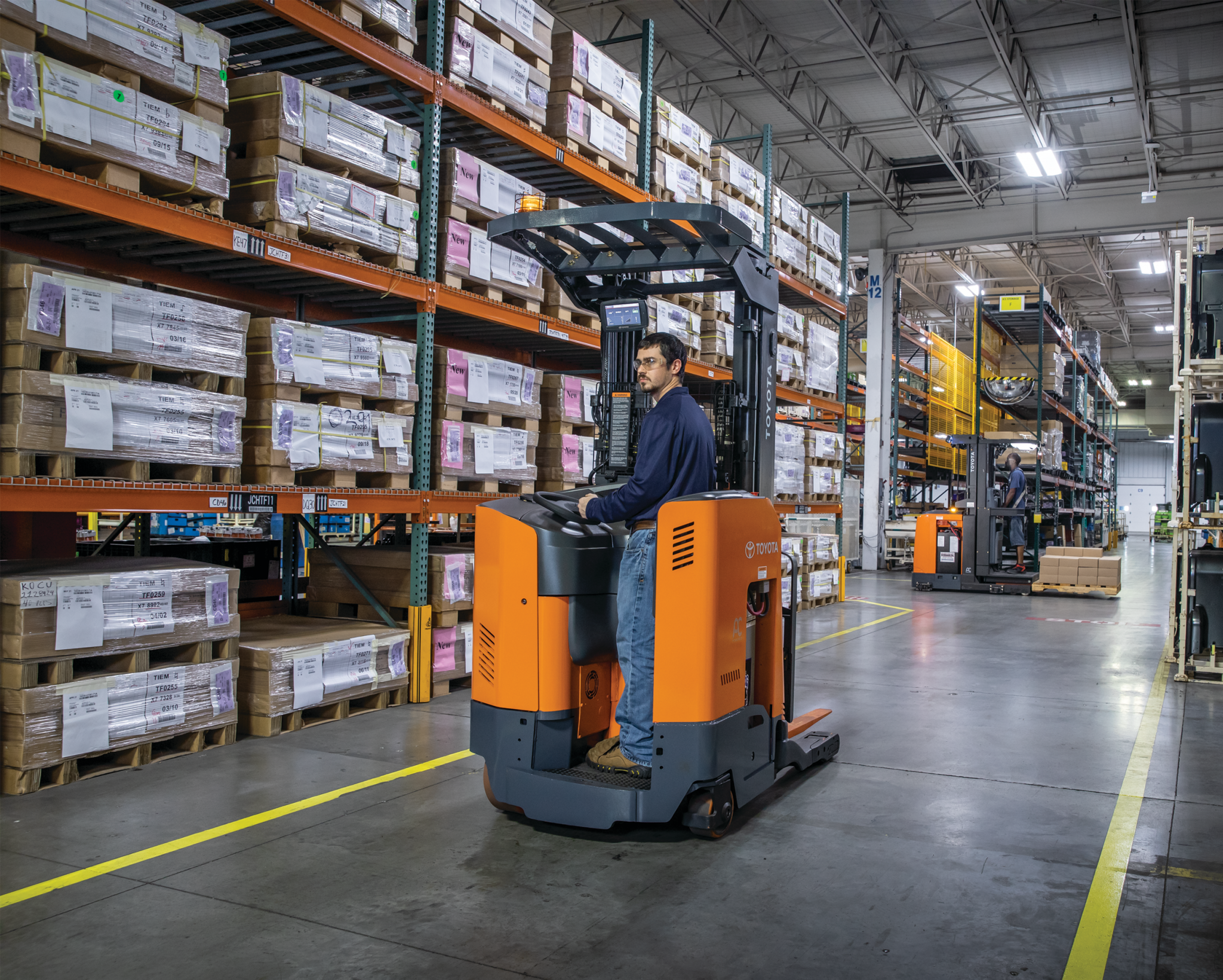 Reach Truck - Image 4