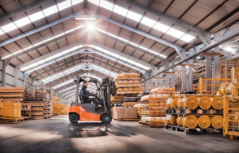 48V Electric Pneumatic Forklift - Image 4