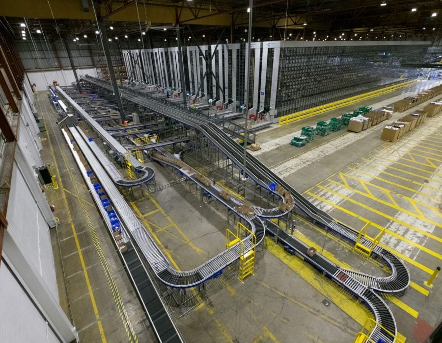 BastianSolutions_20170228-HBC_BSC_Conveyor-DSCF2438
