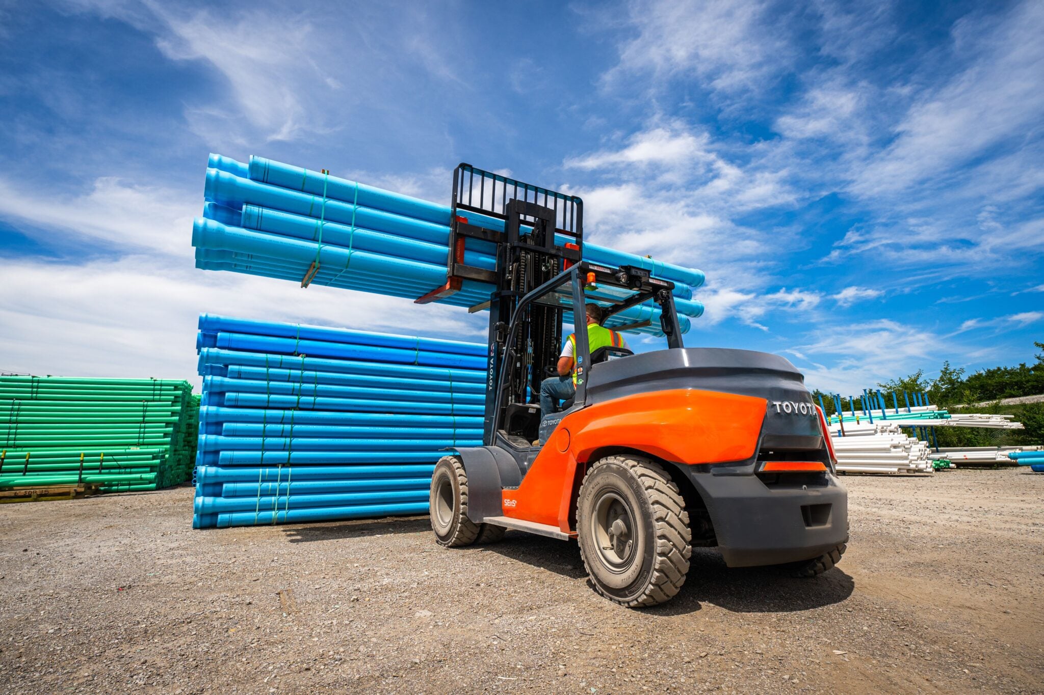Integrated Large Electric Pneumatic Forklift - Image 6