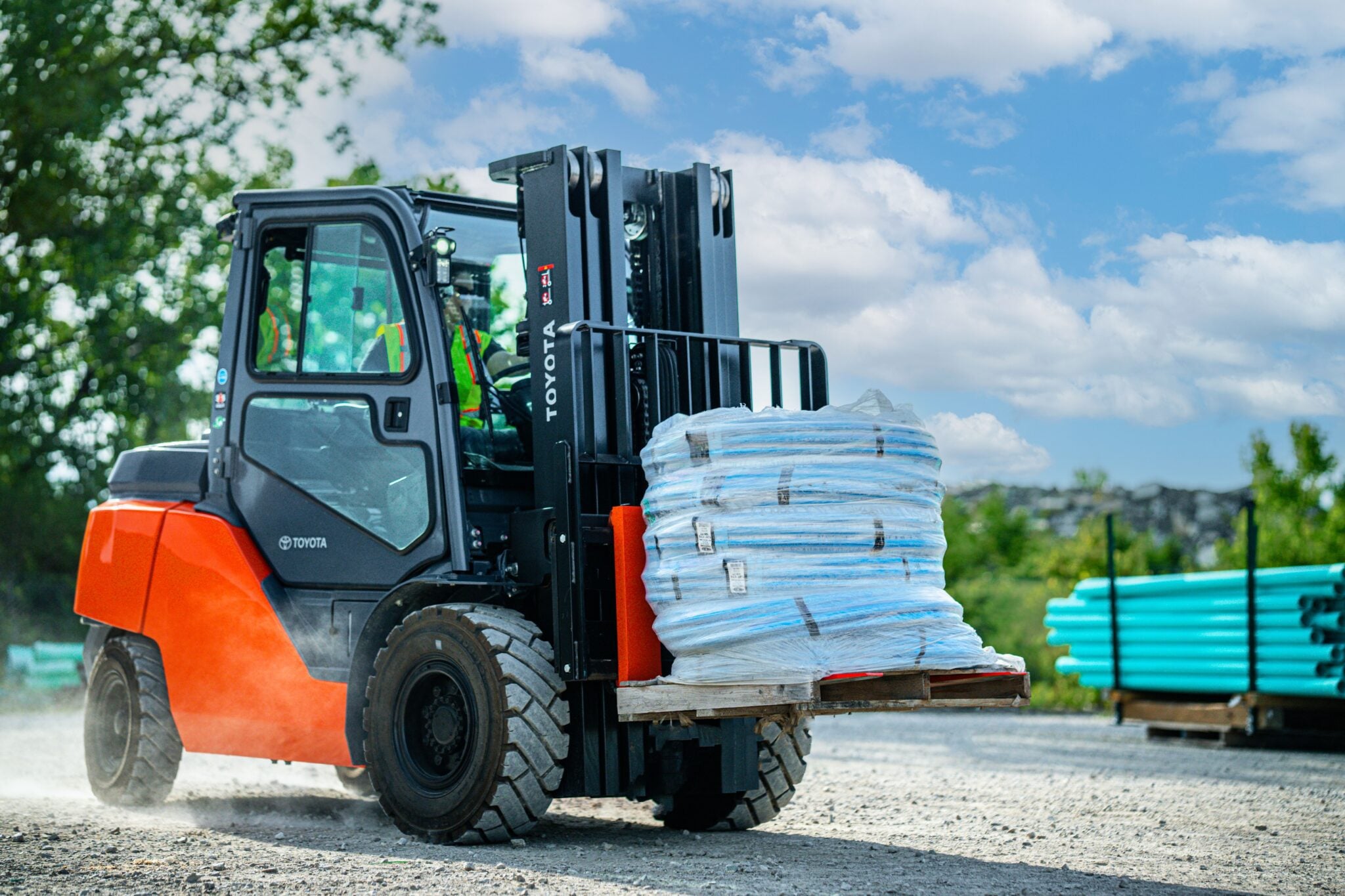 Integrated Mid Electric Pneumatic Forklift - Image 7