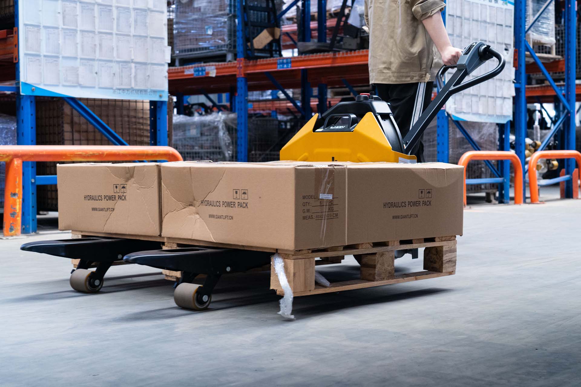 LPT26 - Integrated Lithium-Ion Pallet Jack - Image 6