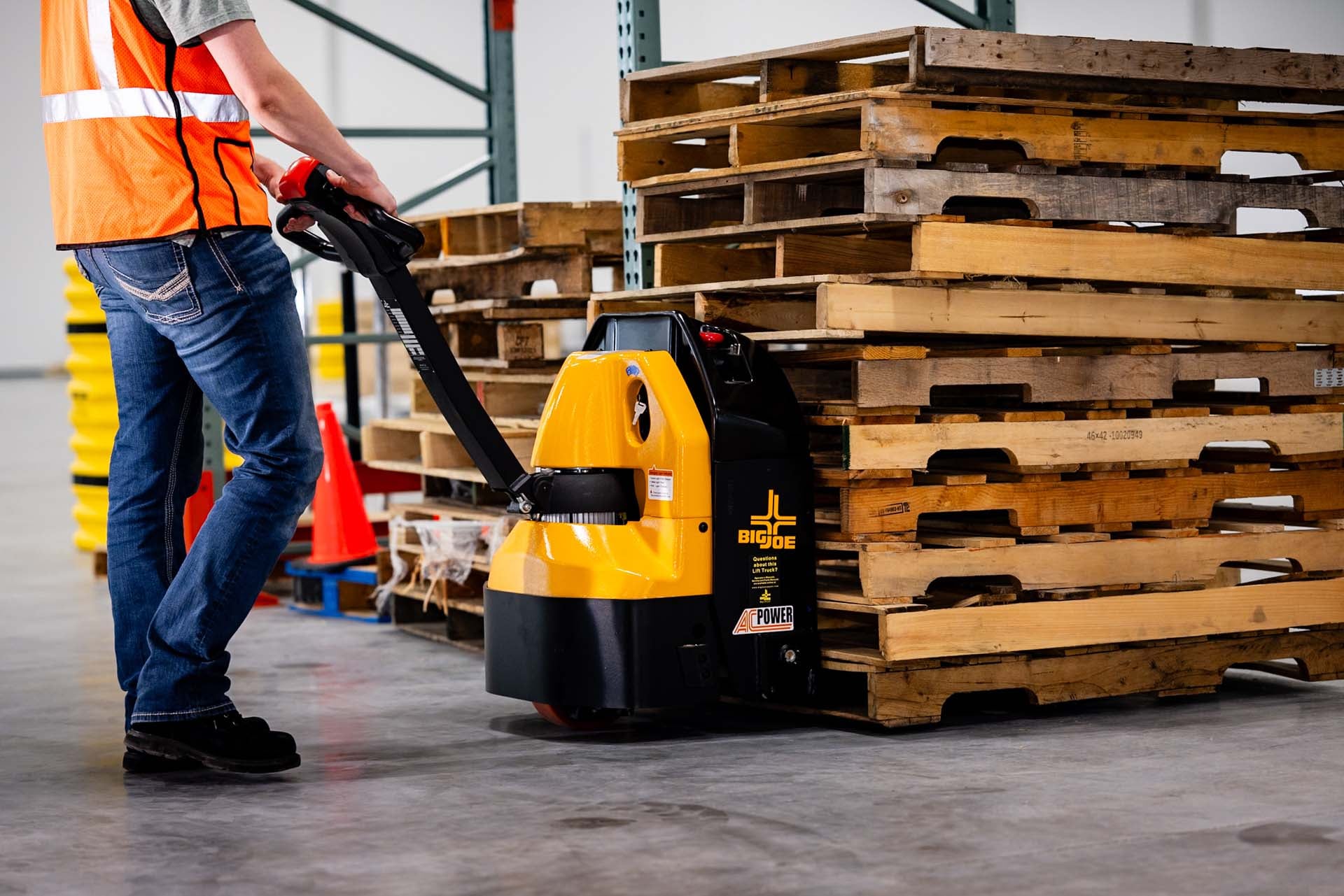 D40 - Electric Delivery Pallet Truck - Image 6