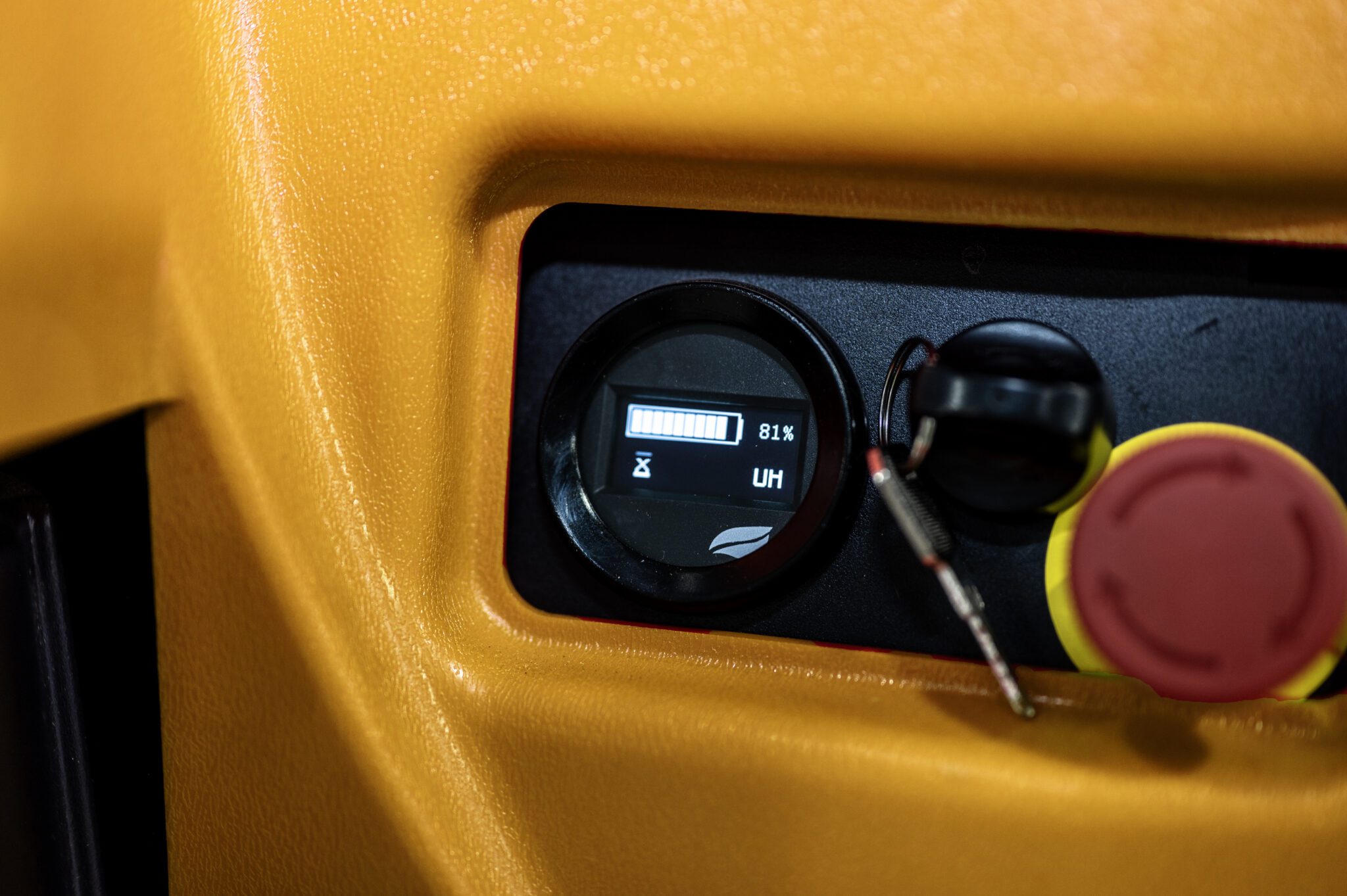 LPT45 - Integrated Lithium-Ion Pallet Truck - Image 4